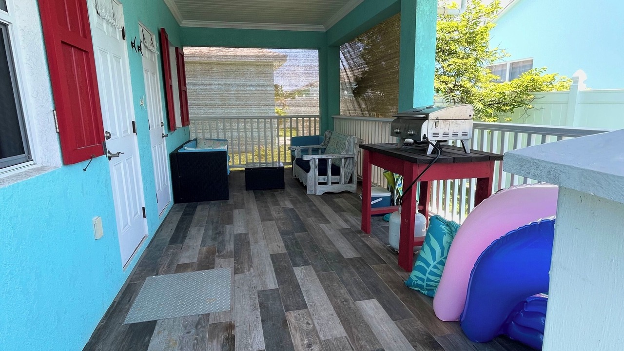 Photo of Patio Balcony in Spanish Wells