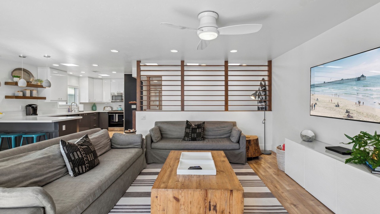 Photo of Livingroom in Santa Ana Heights