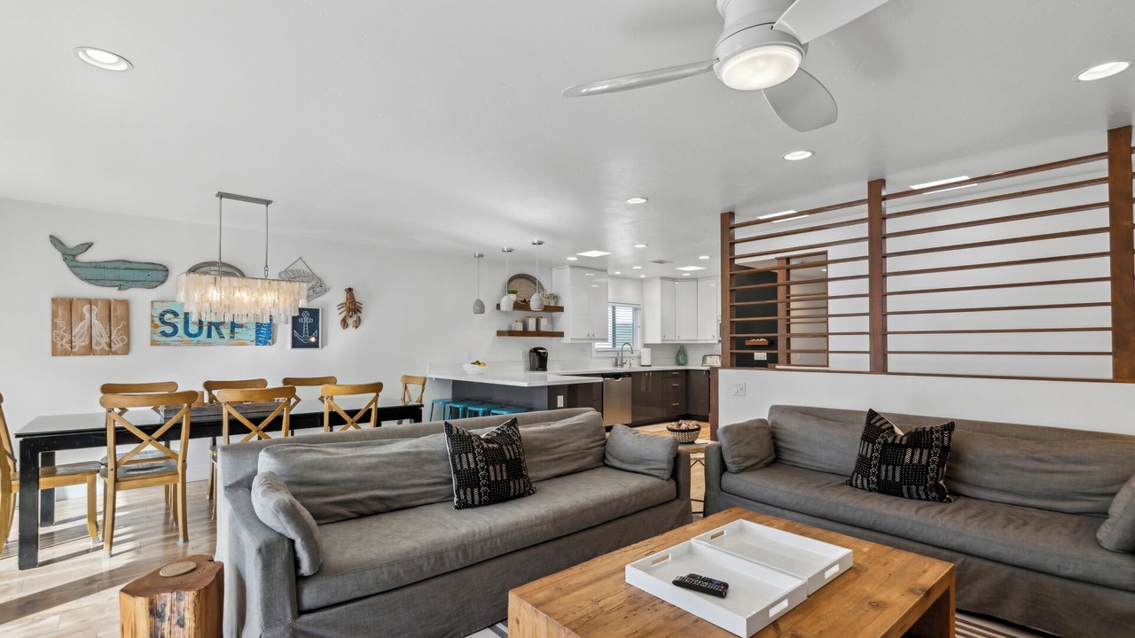 Photo of Livingroom in Santa Ana Heights