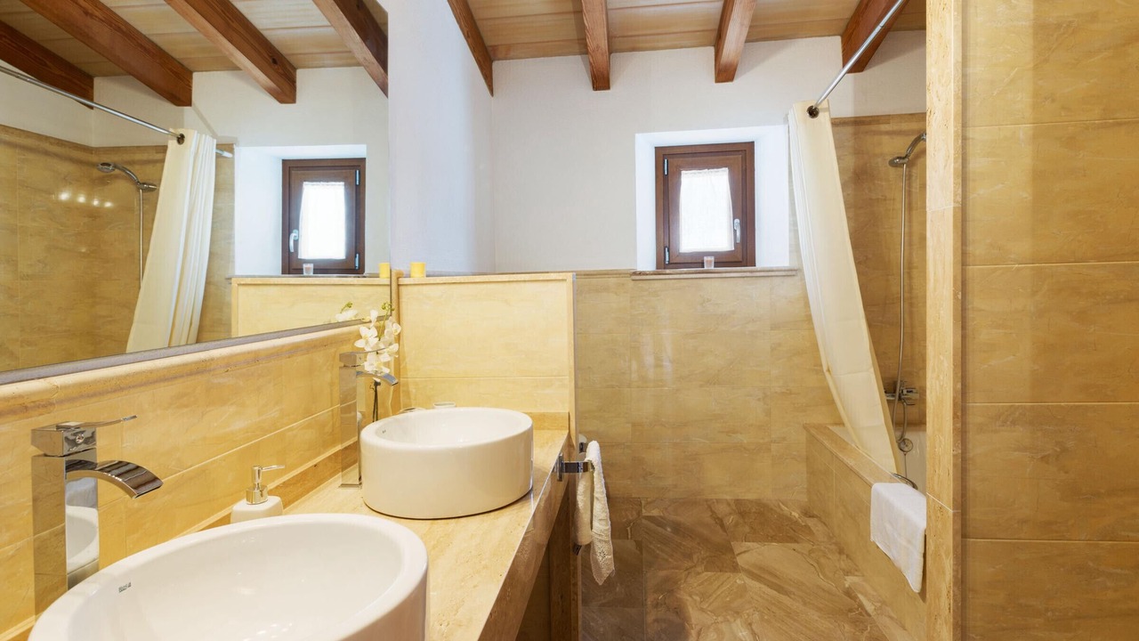 Photo of Bathroom in Lloseta