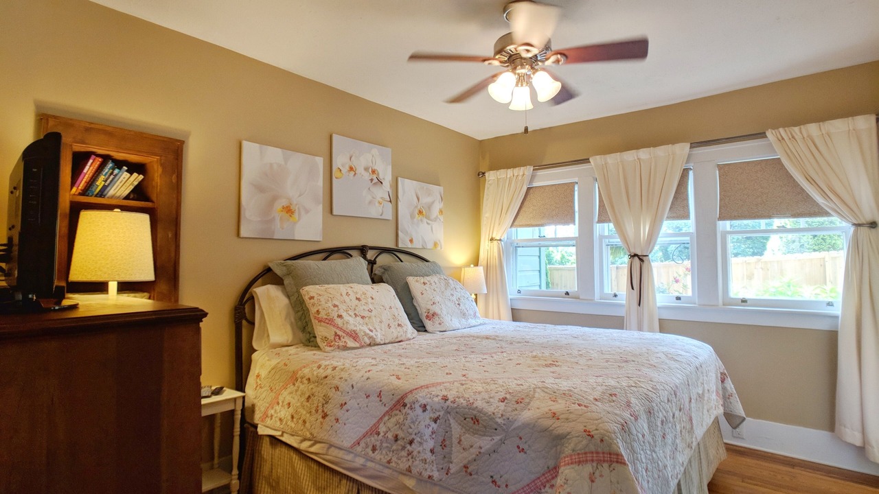 Photo of Bedroom in Historic Montford