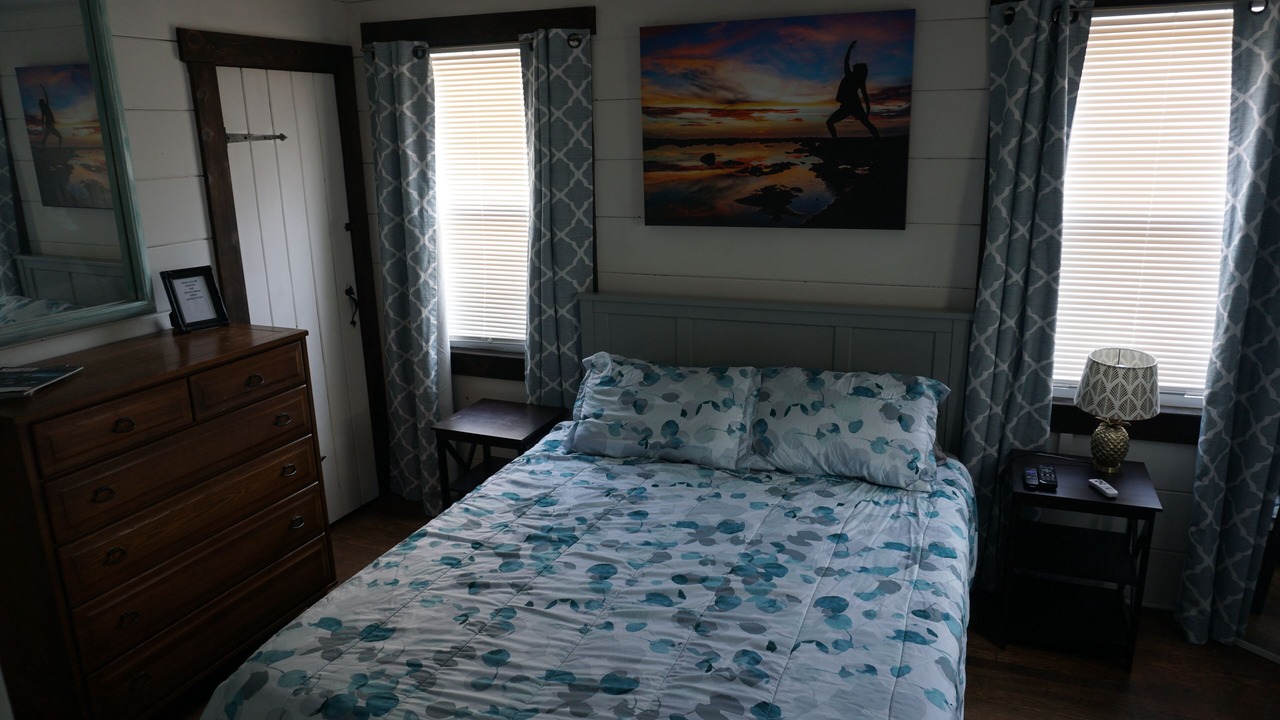 Photo of Bedroom in Wall