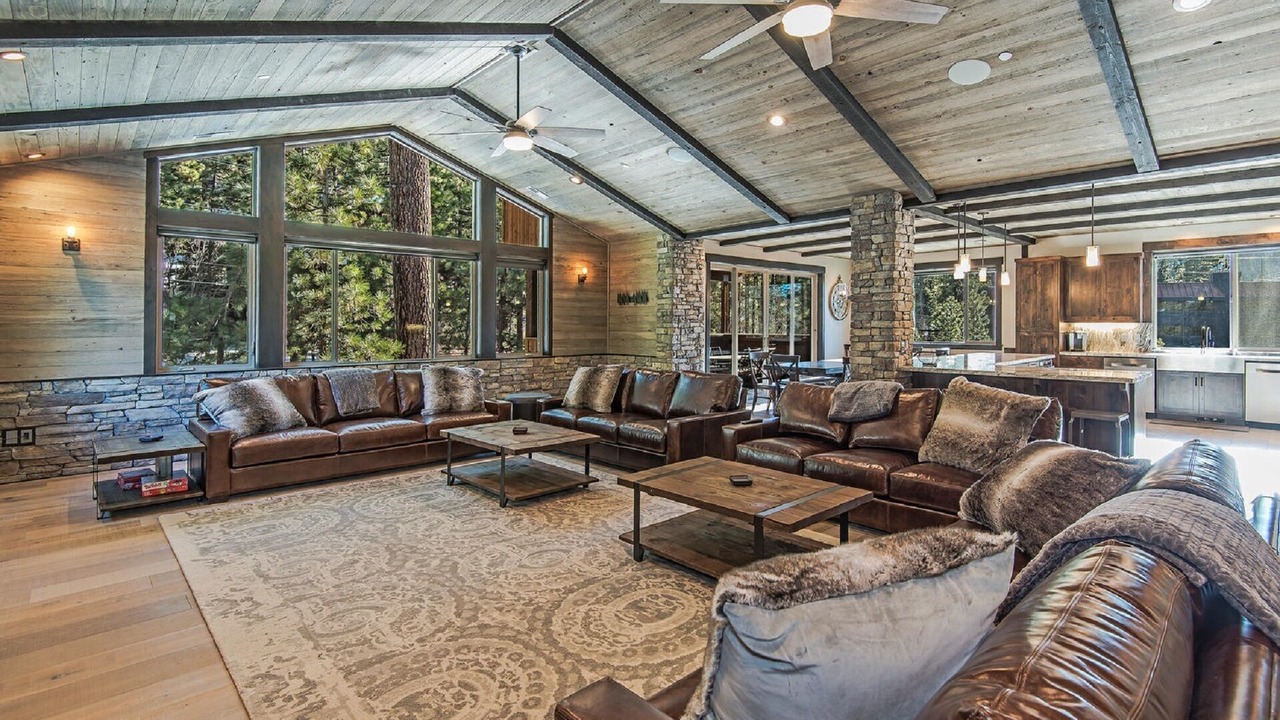 Photo of Livingroom in South Lake Tahoe