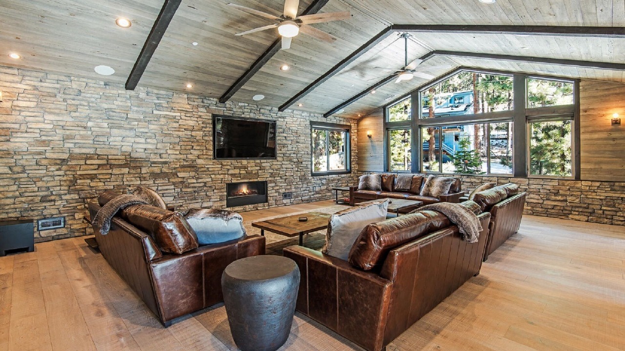 Photo of Livingroom in South Lake Tahoe