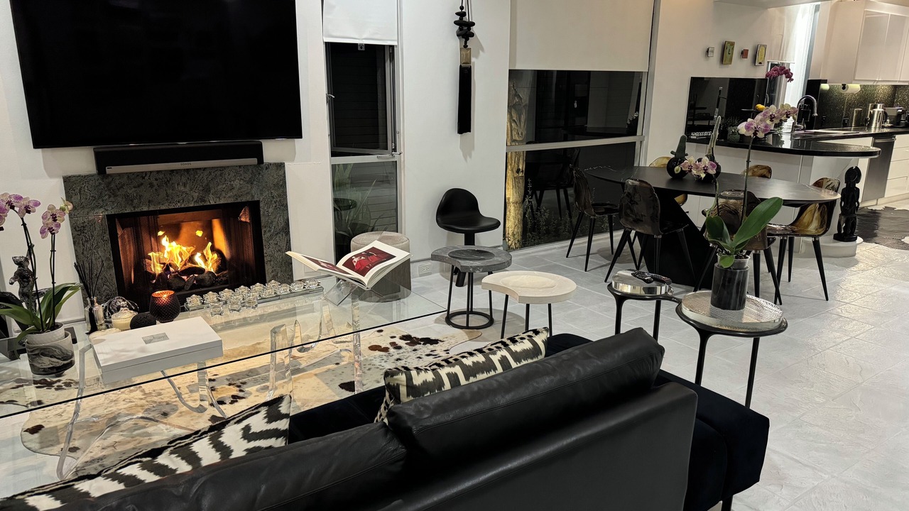 Photo of Livingroom in West Hollywood West