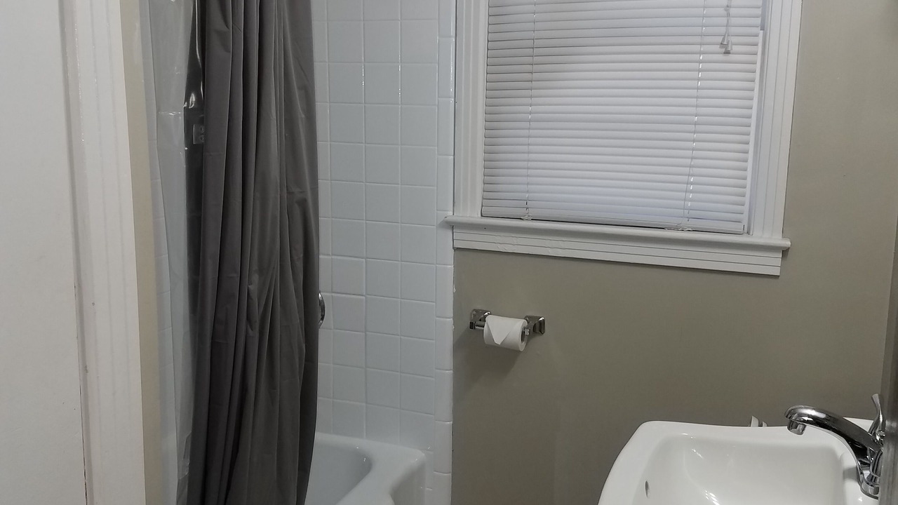Photo of Bathroom in Avondale