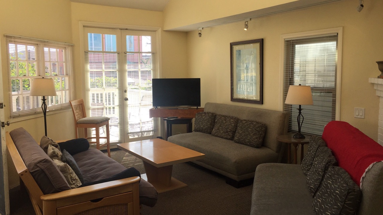 Photo of Bedroom in South Mission Beach