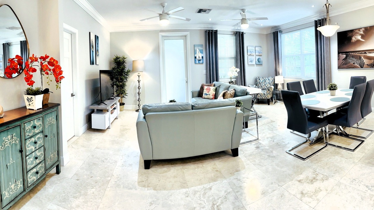 Photo of Livingroom in Palm Cay