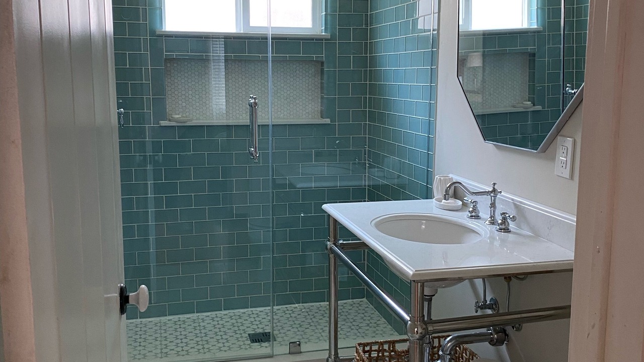 Photo of Bathroom in Silver Strand