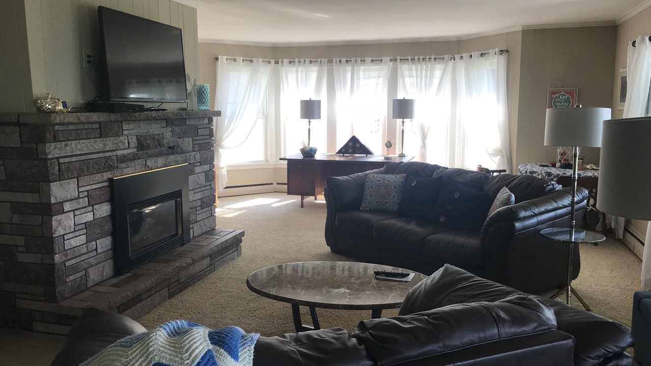 Photo of Livingroom in Melrose Park