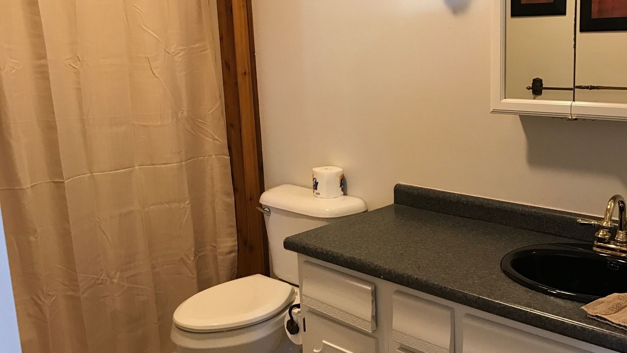 Photo of Bathroom in Melrose Park