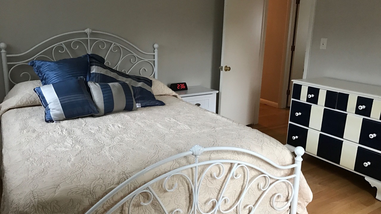 Photo of Bedroom in Melrose Park