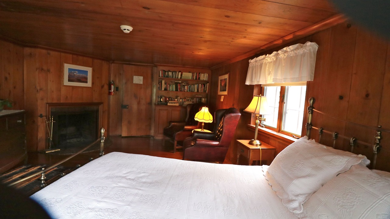 Photo of Livingroom in Mountainville