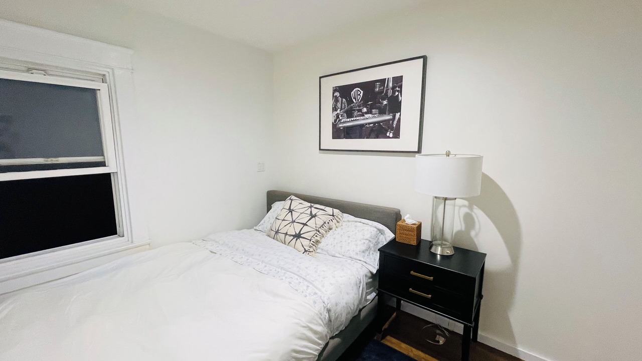 Photo of Bedroom in Downtown
