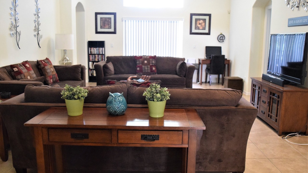Photo of Livingroom in Windsor Palms