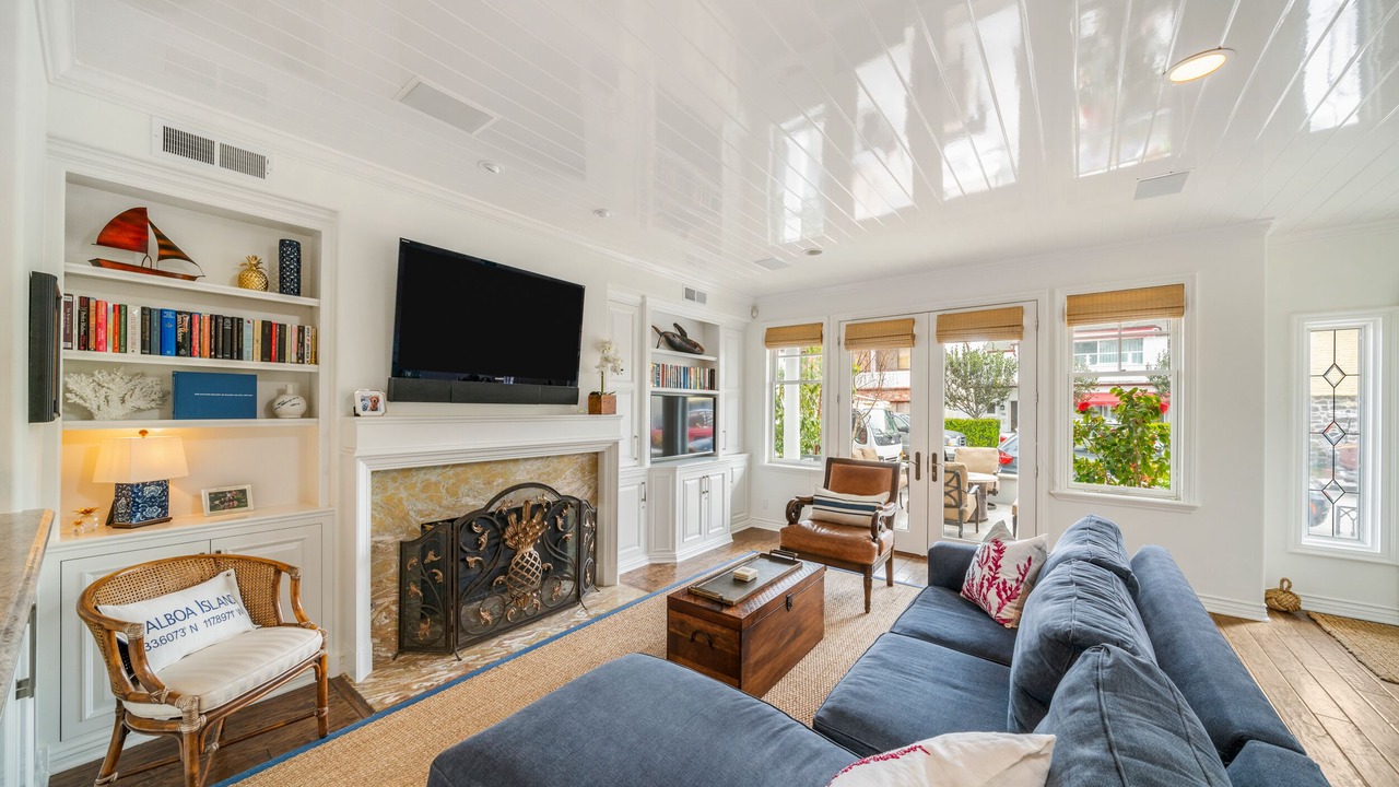 Photo of Bedroom in Newport Beach