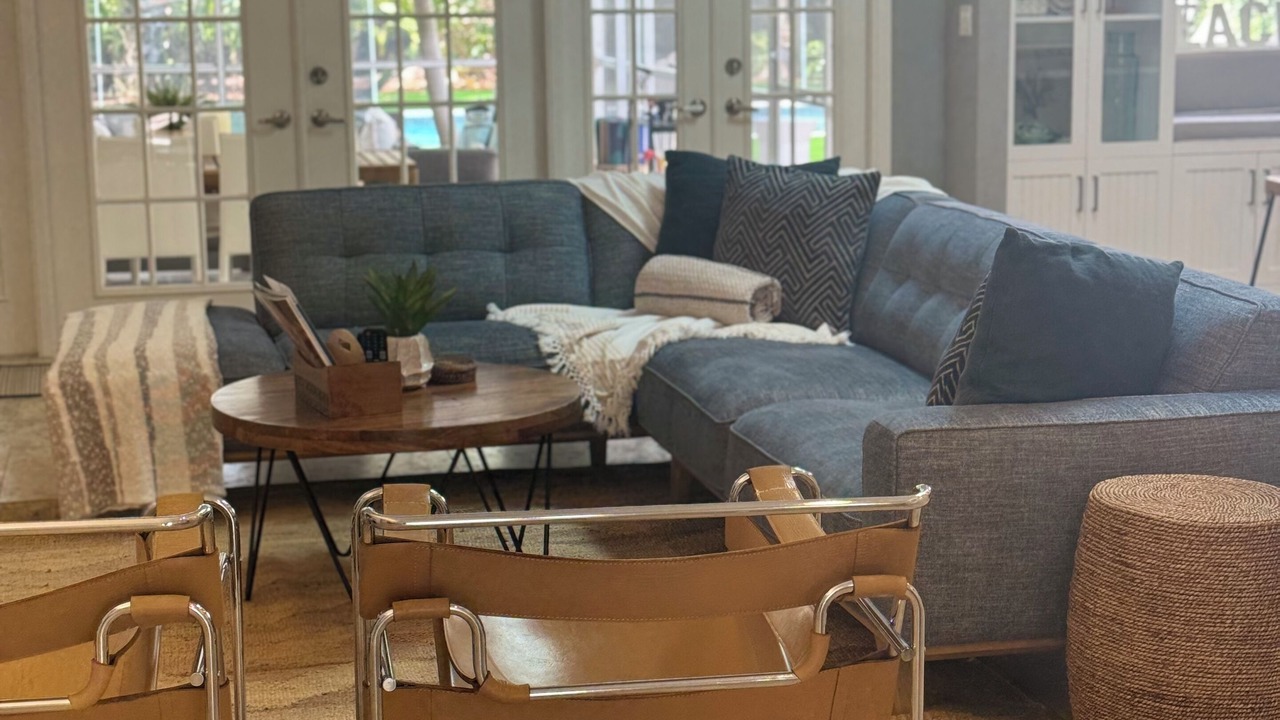 Photo of Livingroom in Old Naples