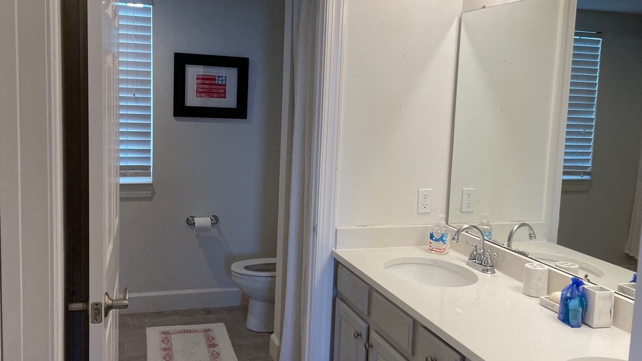 Photo of Bathroom in Ono Island
