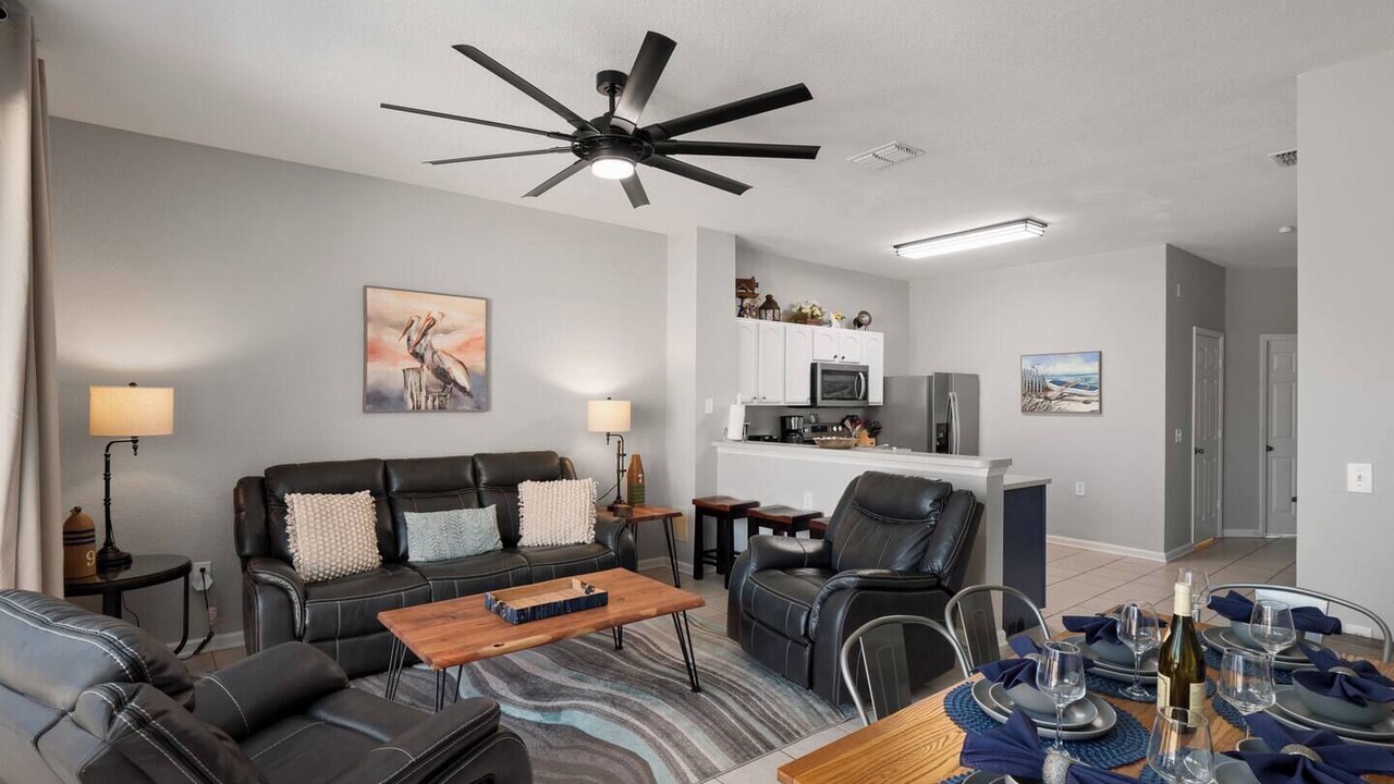 Photo of Livingroom in Windsor Hills