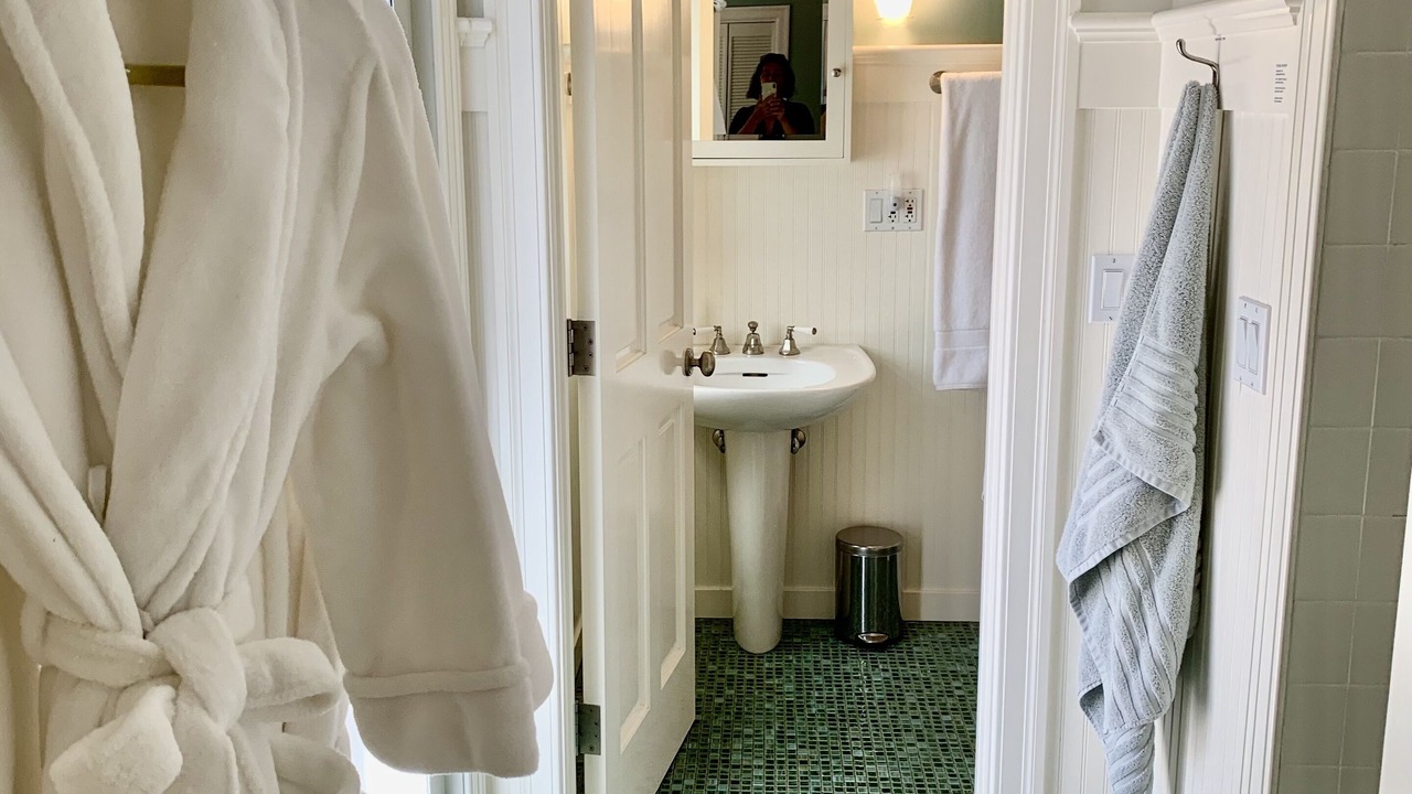 Photo of Bathroom in St. Helena