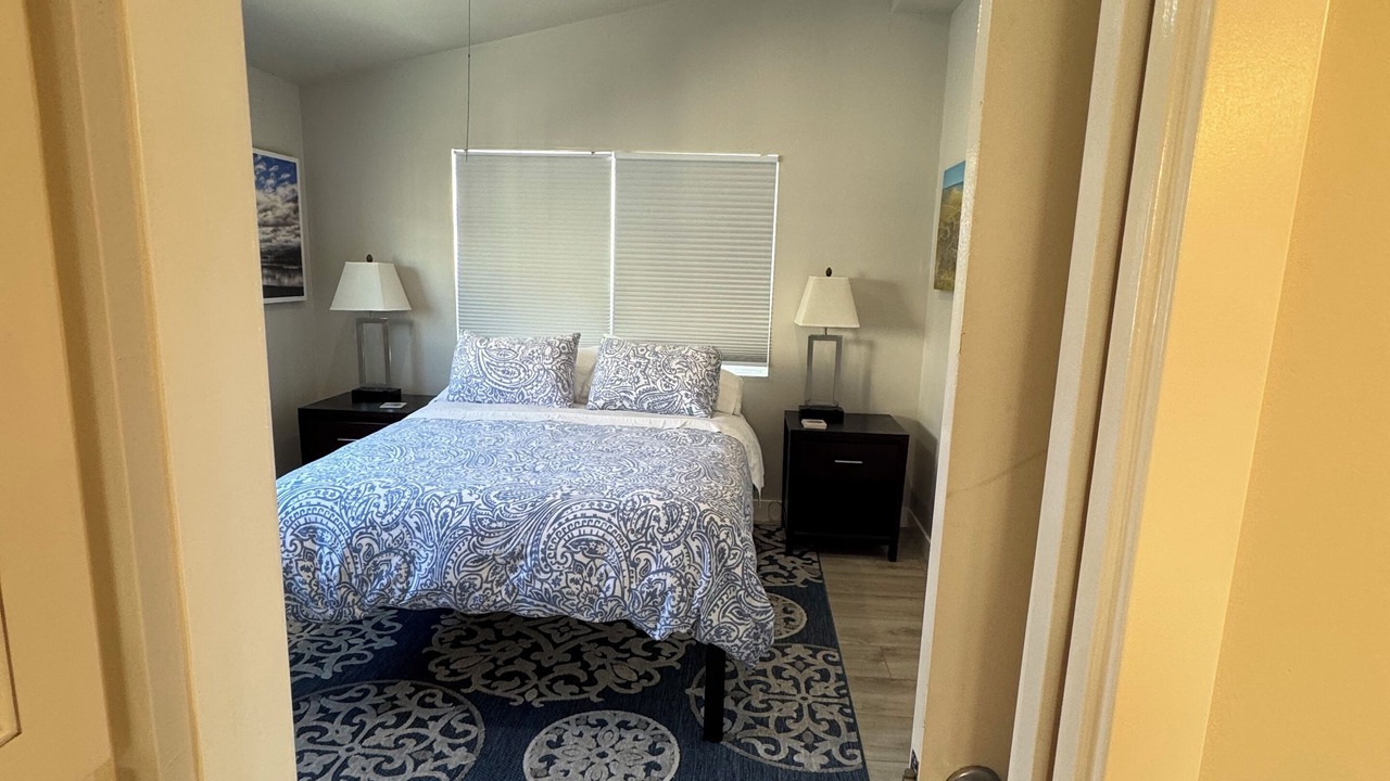 Photo of Bedroom in Corona del Mar
