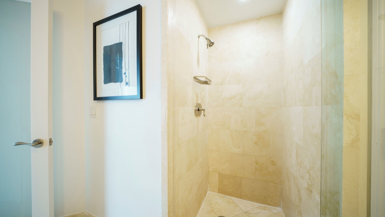 Photo of Bathroom in Mid Beach
