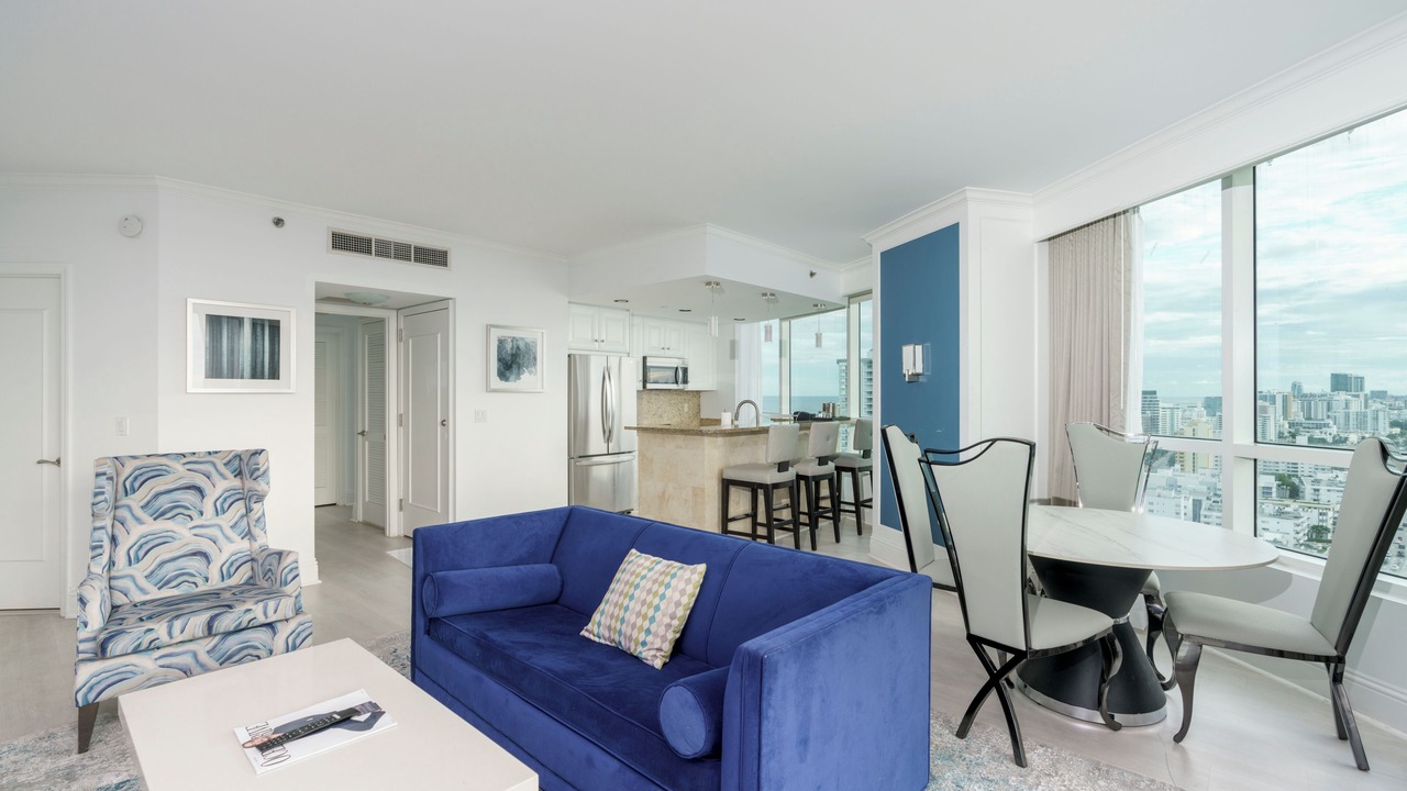 Photo of Livingroom in Mid Beach