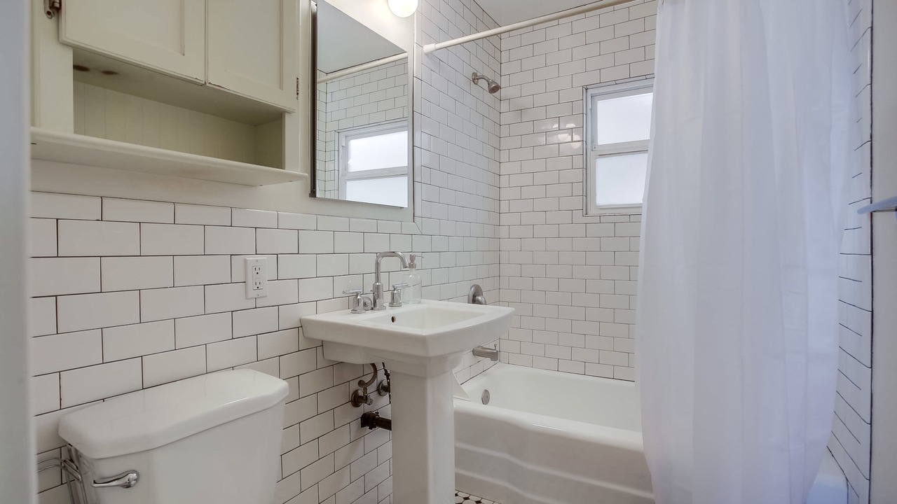 Photo of Bathroom in South Oceanside