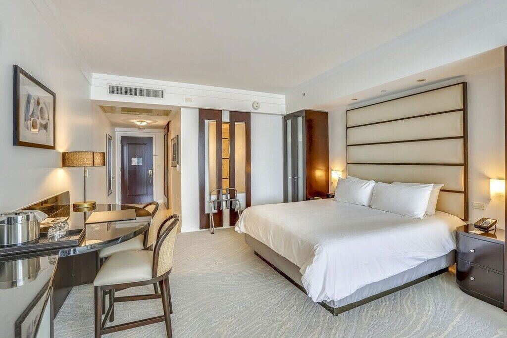 Photo of Bedroom in Mid Beach