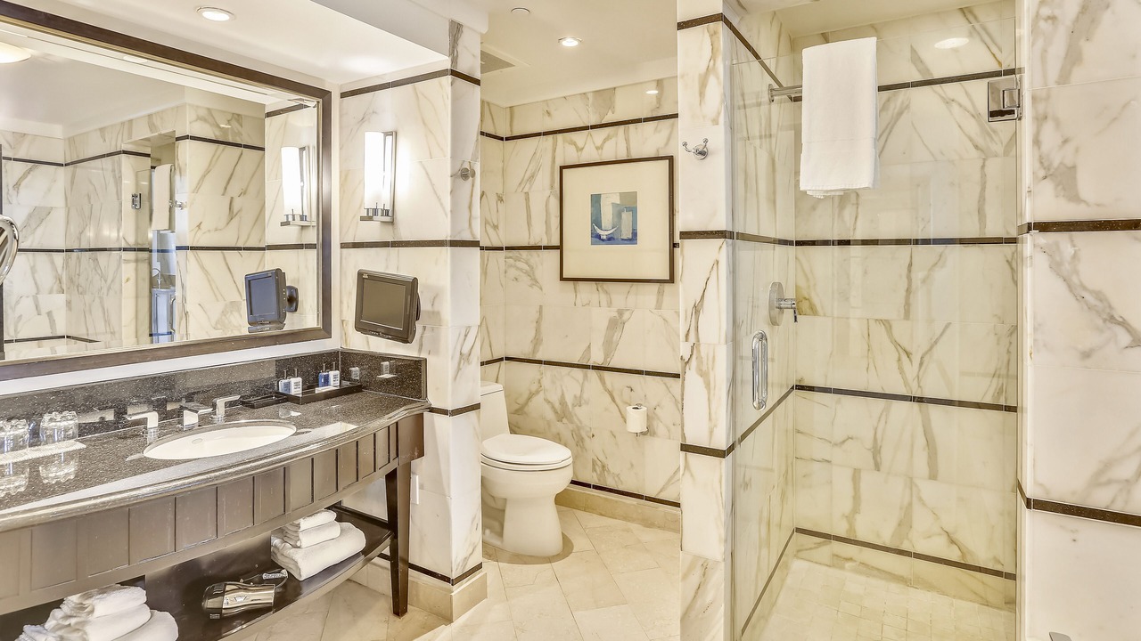 Photo of Bathroom in Mid Beach