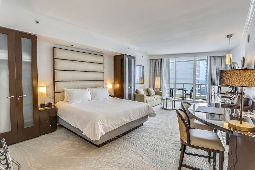 Photo of Bedroom in Mid Beach