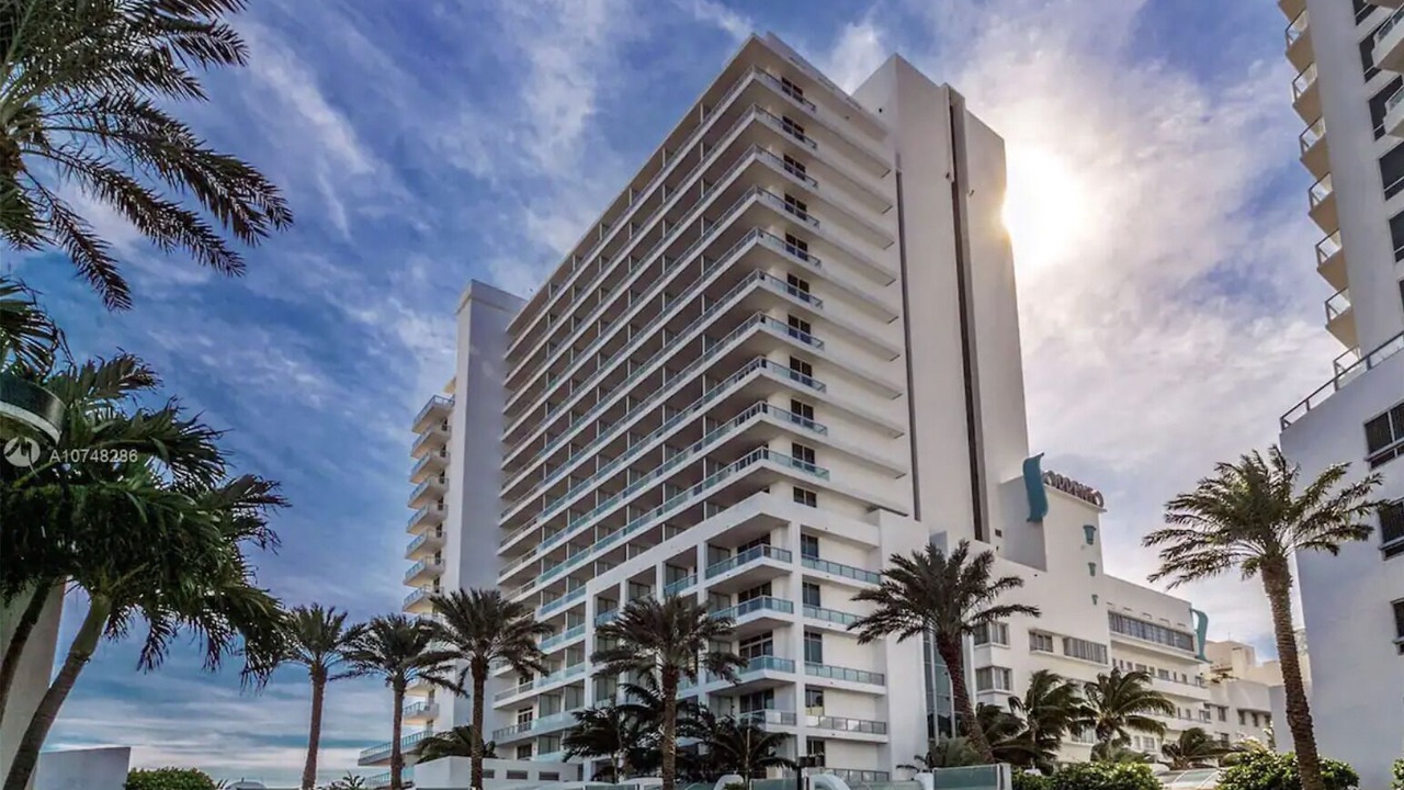 Photo of Outdoor in Mid Beach