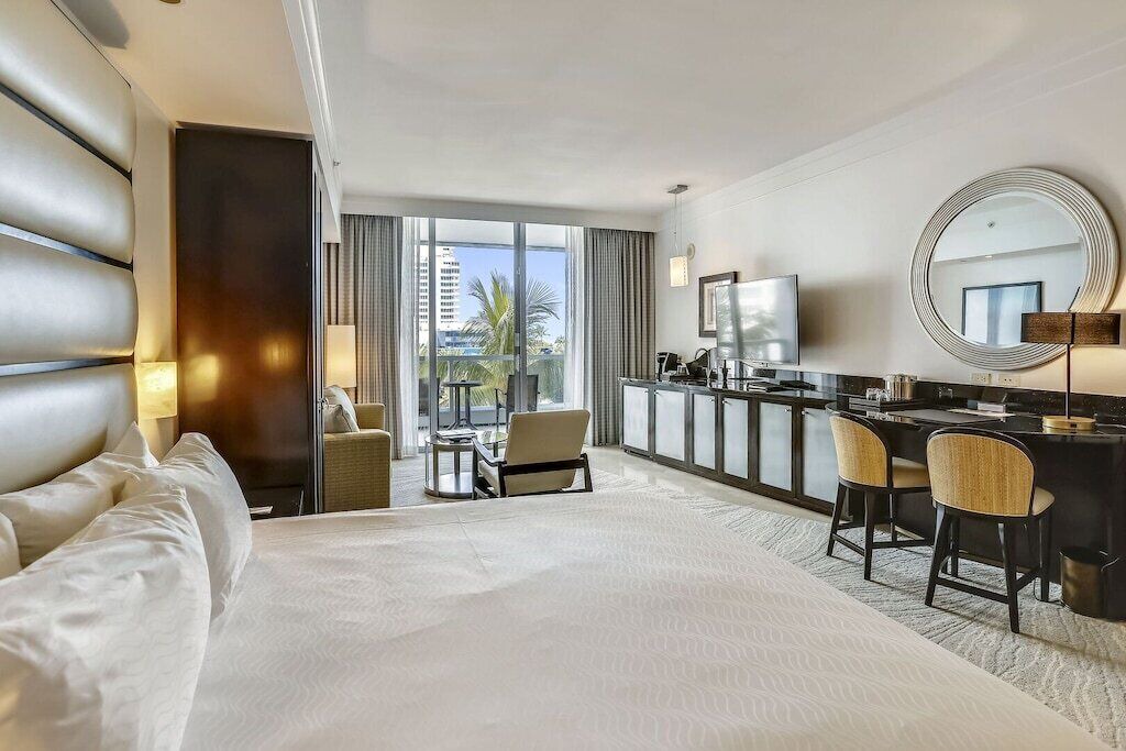 Photo of Bedroom in Mid Beach