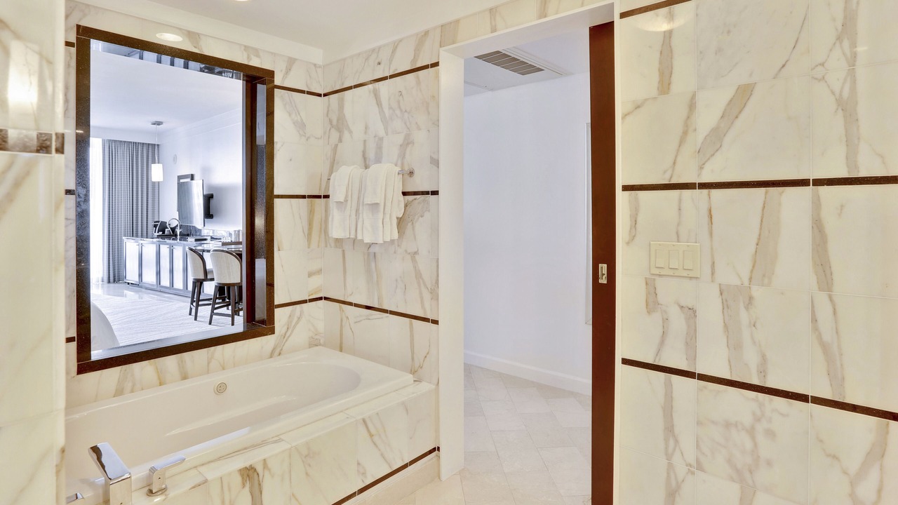 Photo of Bathroom in Mid Beach