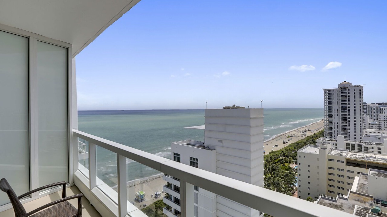Photo of Outdoor in Mid Beach