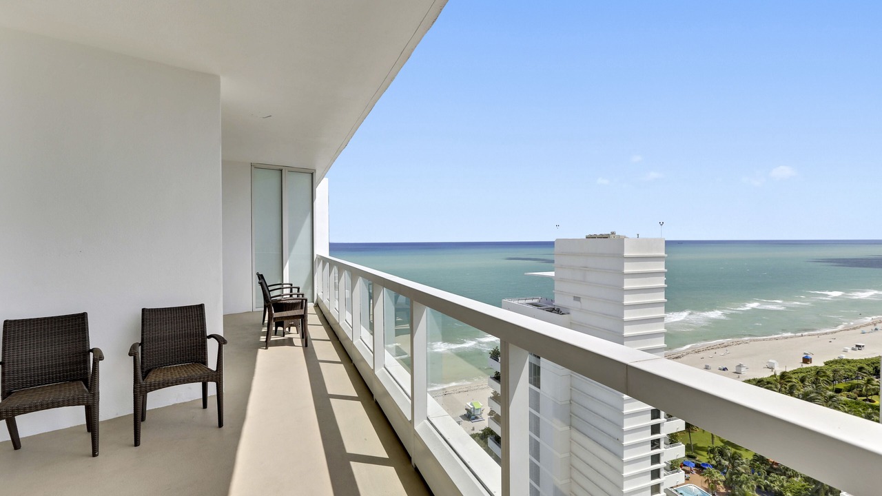 Photo of Outdoor in Mid Beach