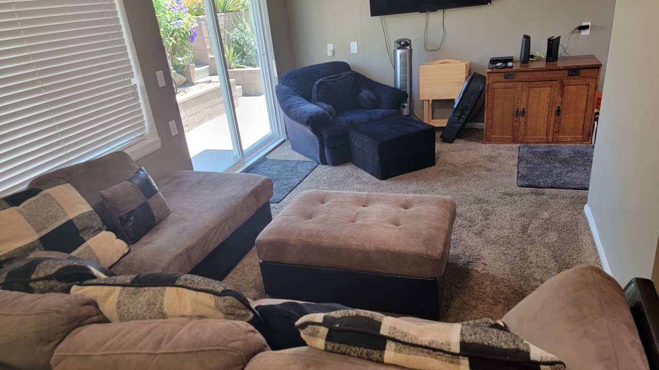 Photo of Livingroom in Serra Mesa