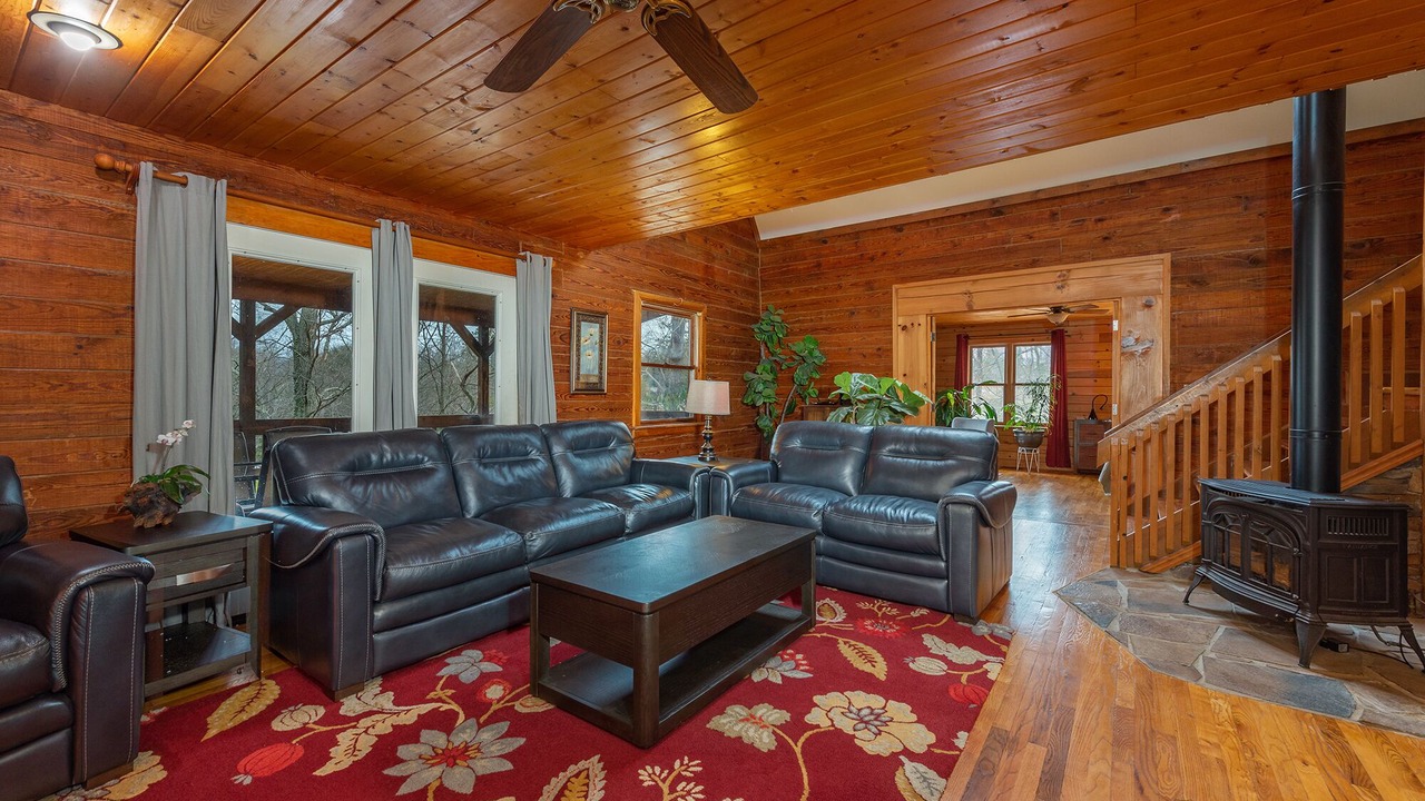 Photo of Livingroom in Asheville