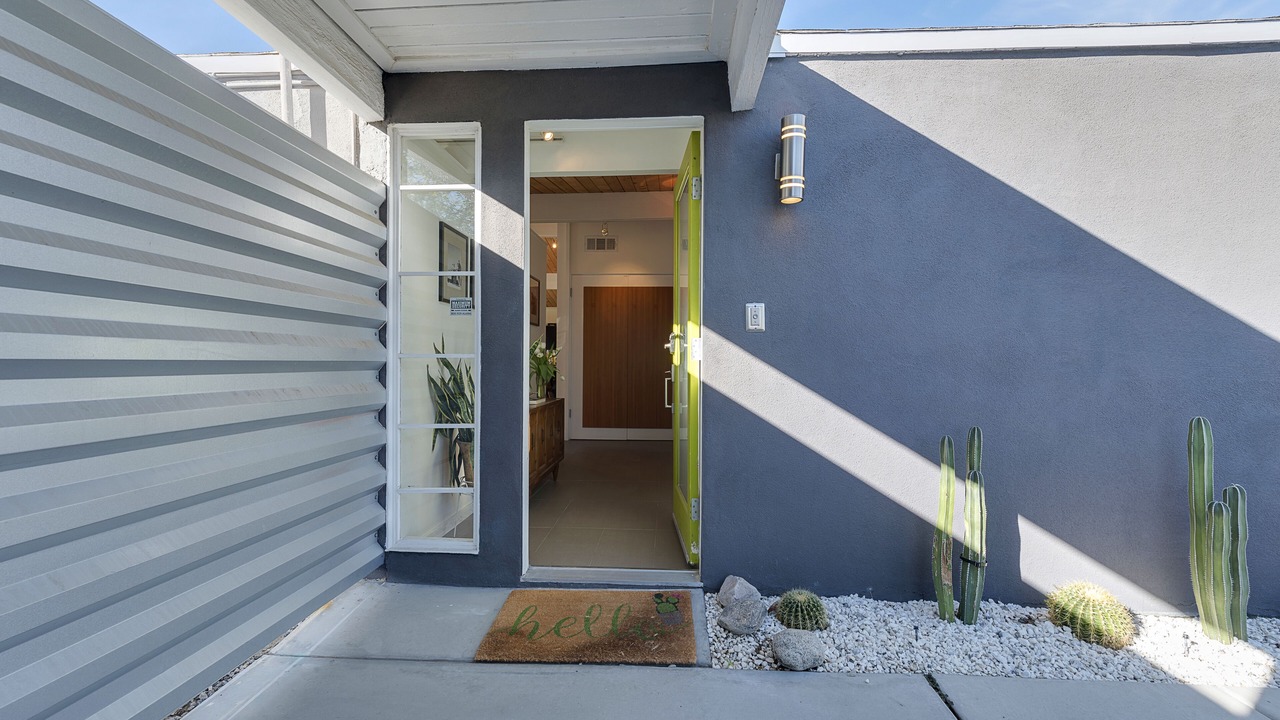Photo of Outdoor in Racquet Club Estates
