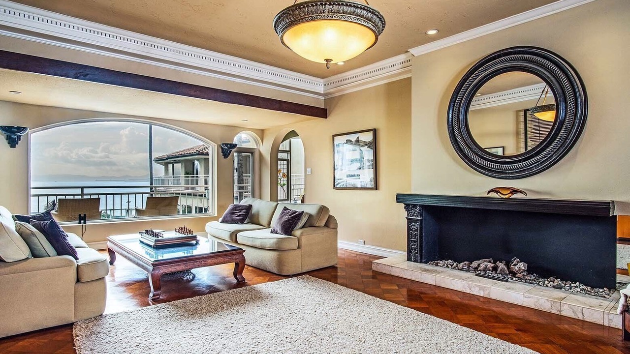 Photo of Livingroom in Alamitos Beach