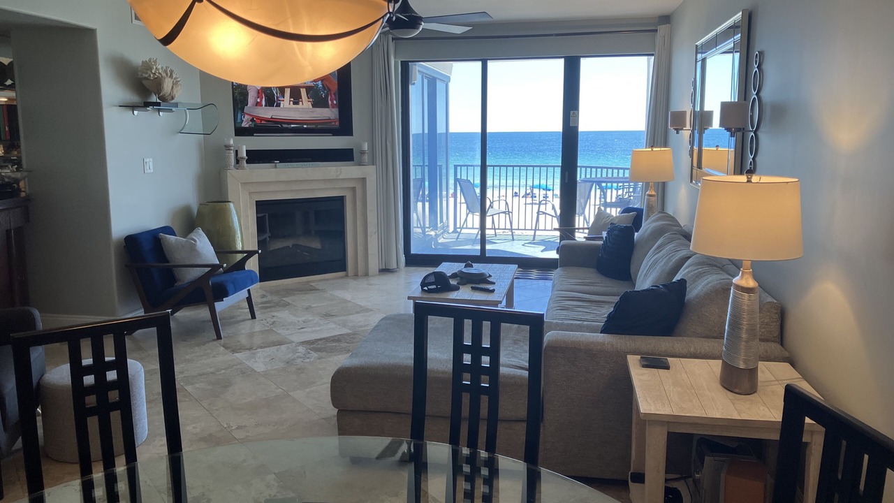 Photo of Livingroom in Orange Beach East