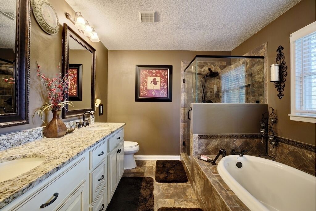 Photo of Bathroom in Alexander City
