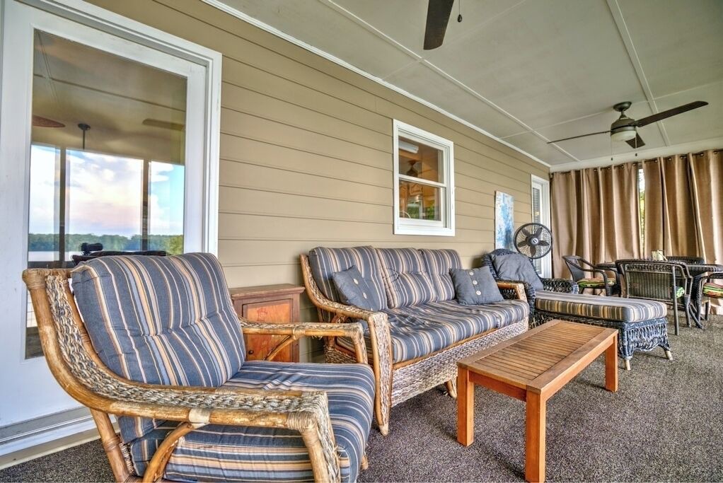 Photo of Livingroom in Alexander City
