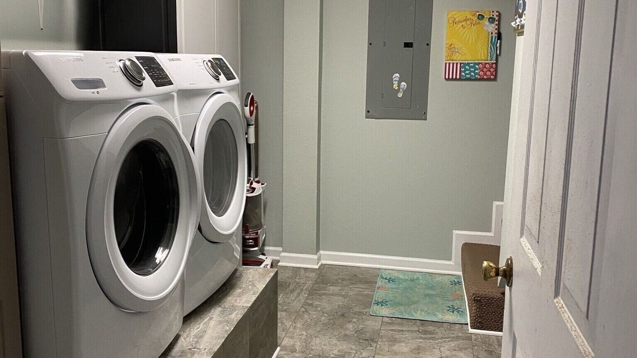 Photo of Bedroom in Colington