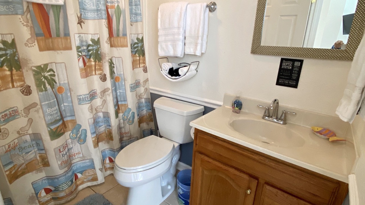 Photo of Bathroom in Colington
