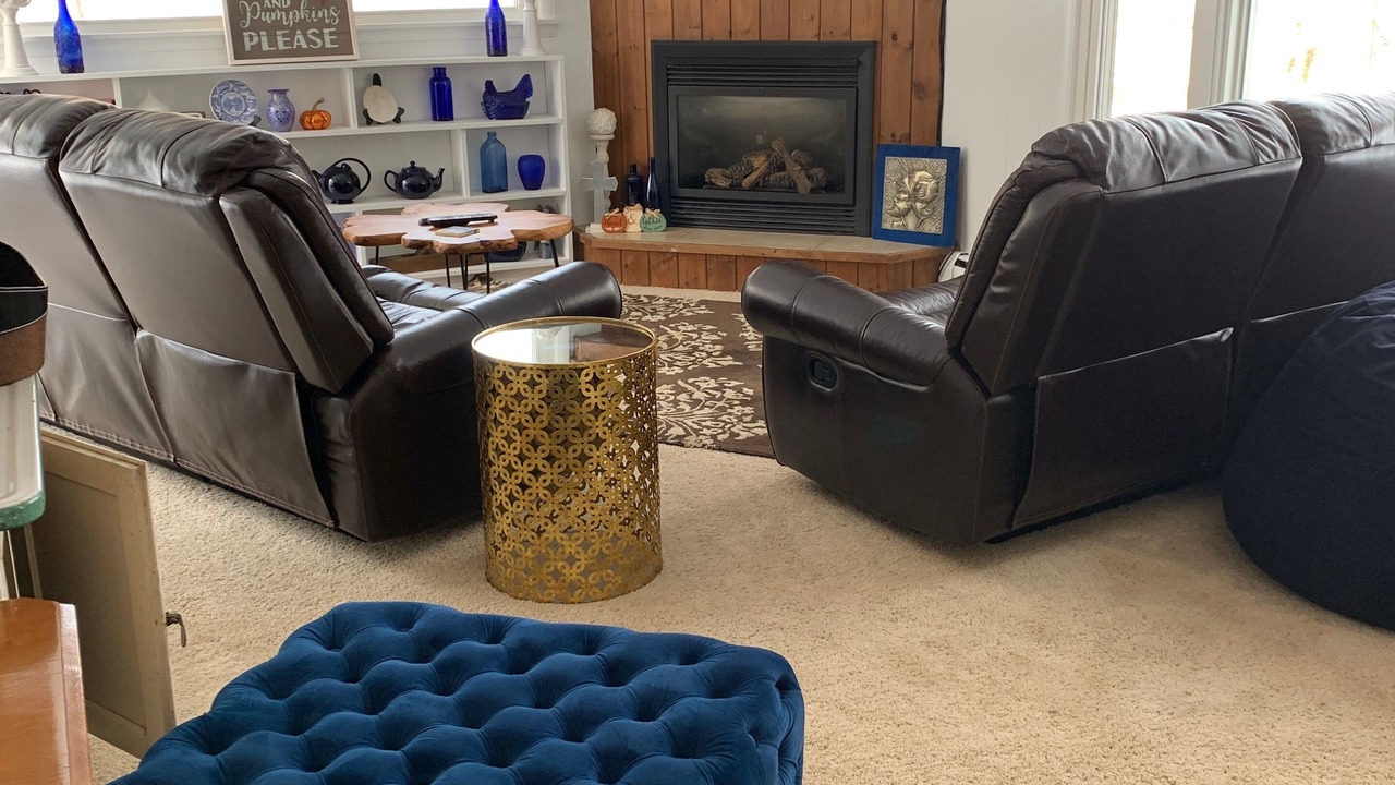 Photo of Livingroom in Findley Lake