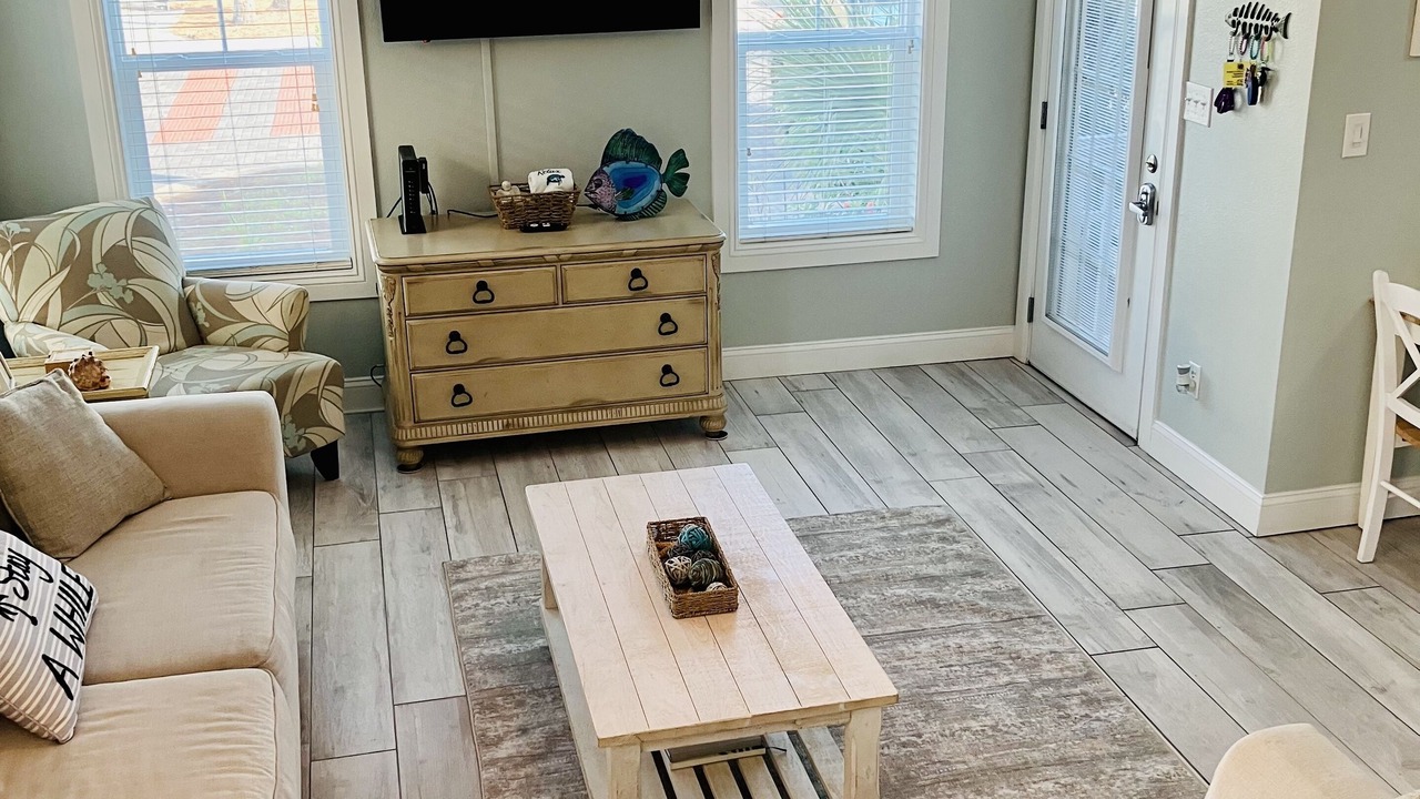 Photo of Livingroom in Ono Island