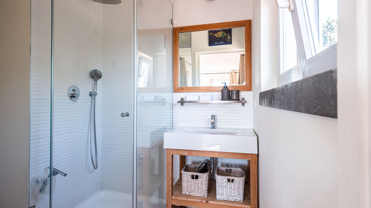 Photo of Bathroom in Charneca