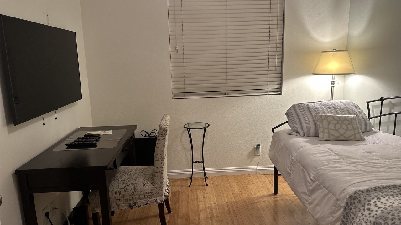 Photo of Bedroom in Aliso Viejo