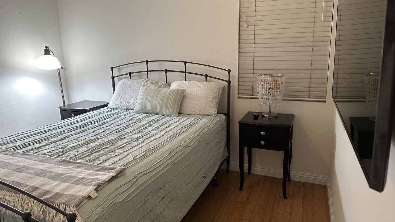 Photo of Bedroom in Aliso Viejo